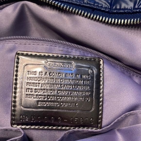 Coach Glam Ski Bunny Blue Tote matching Wrislet - Picture 4 of 8